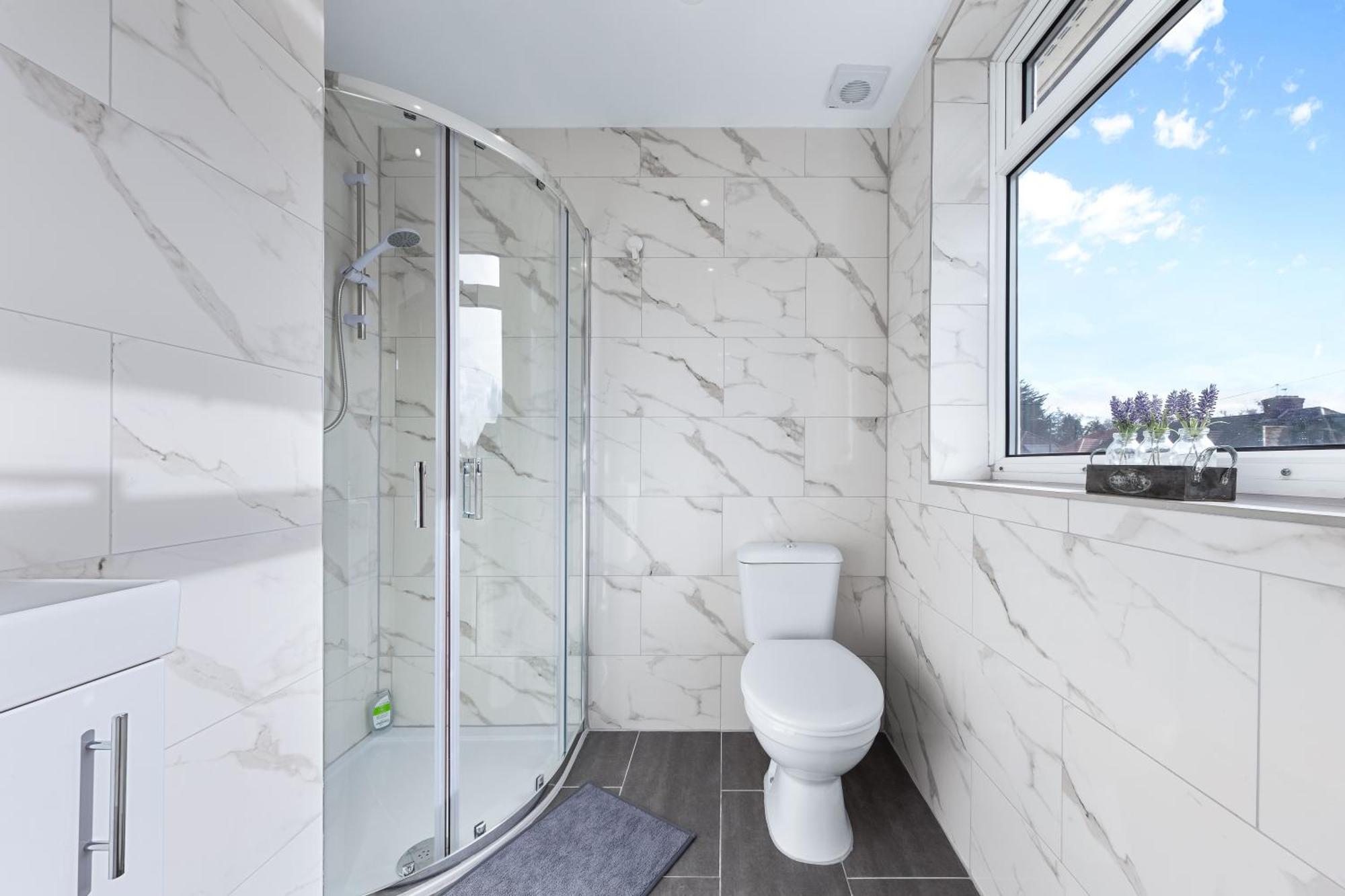 Serviced Ensuite Modern Studio - Sleeps 2 - Near Wembley Stadium - Good Transport Link To Central London - Harrow Ha3 Hatch End Exterior foto
